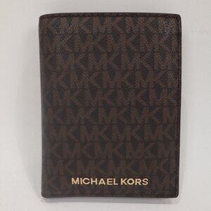 ❄ Michael Kors NWT Brown Black Gold Logo Lettering Credit Card Passport Holder
